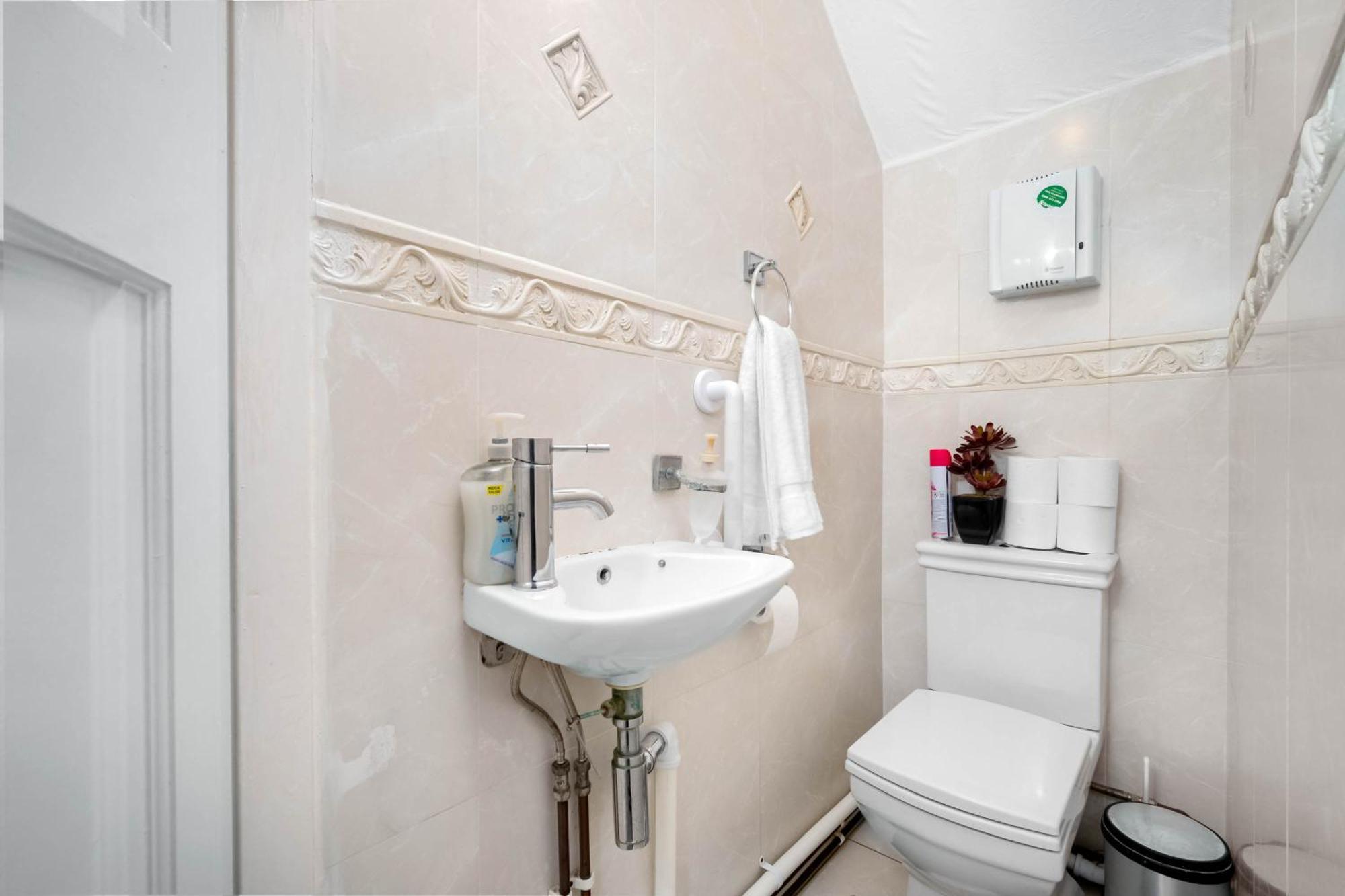 Modern 18 Guest Large Home In Solihull - Near Nec, Jlr, Hs2 And Bhx Birmingham Zewnętrze zdjęcie